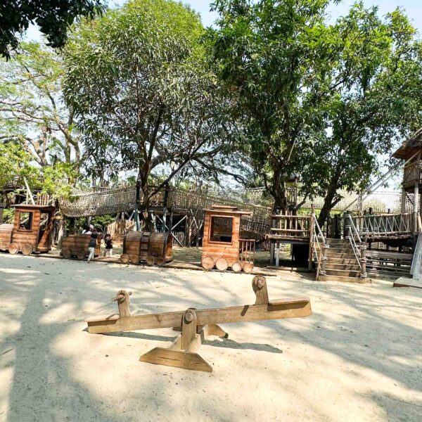 รีวิว Safari Garden Playground & Cafe